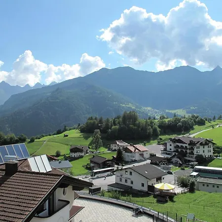 In By Slope & Sonnenbahn