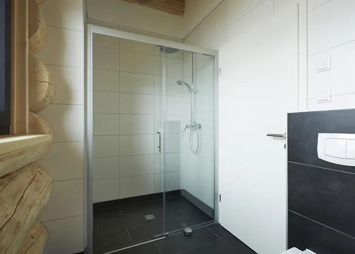 In By Slope & Sonnenbahn Chalet Ladis