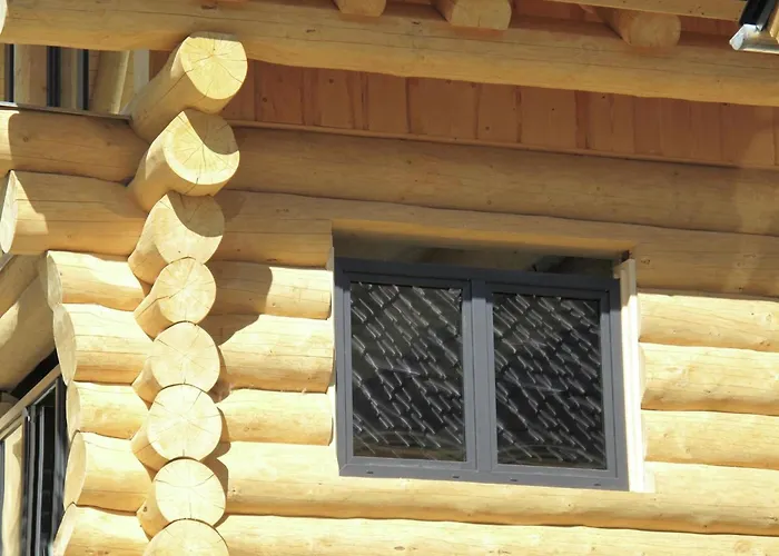 In By Slope & Sonnenbahn * Ladis