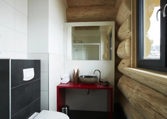 In By Slope & Sonnenbahn *